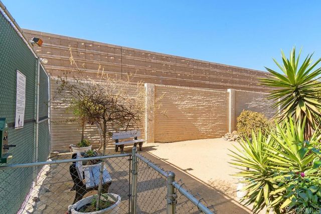 9910 Scripps Vista Way 4, San Diego, CA 92131