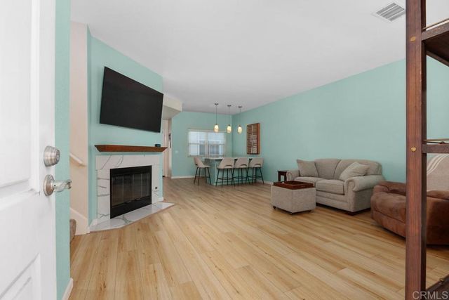 9910 Scripps Vista Way 4, San Diego, CA 92131