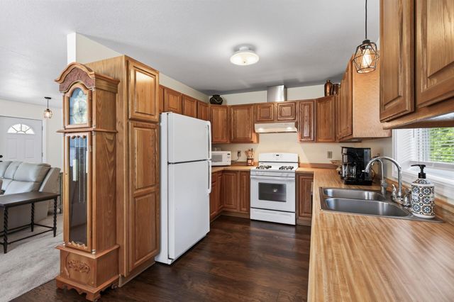 1623 Highway 96 E, White Bear Lake, MN 55110