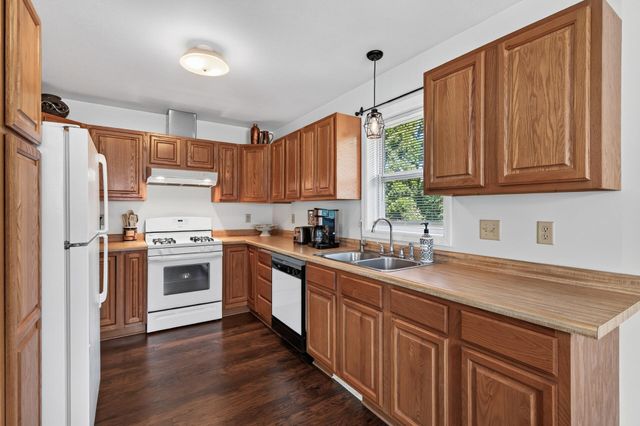 1623 Highway 96 E, White Bear Lake, MN 55110