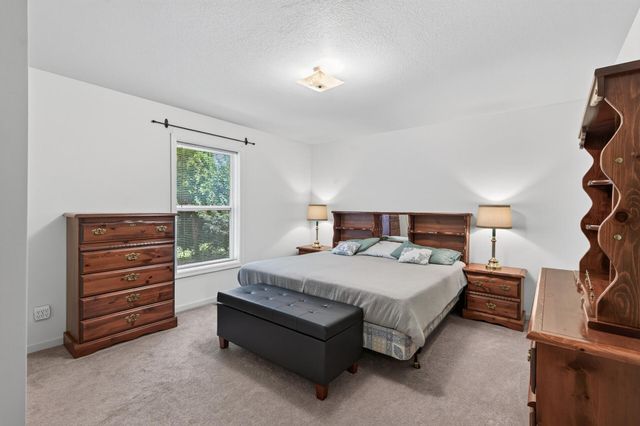 1623 Highway 96 E, White Bear Lake, MN 55110
