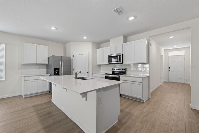 2893 HOUSE FINCH ROAD, Harmony, FL 34773