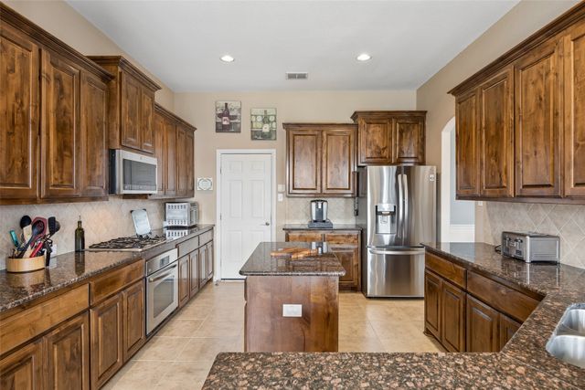 2936 Sawtimber Trail, Fort Worth, TX 76244
