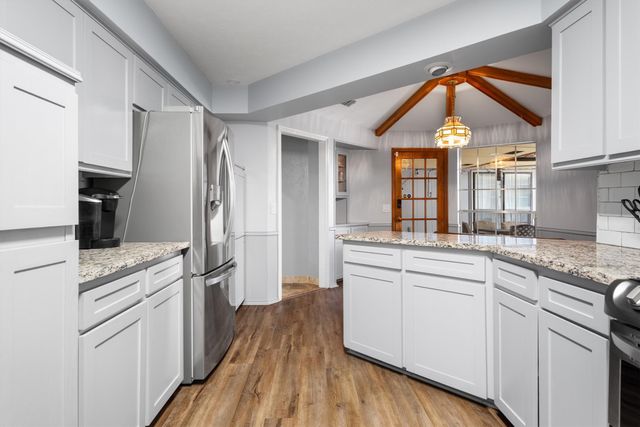 2214 Valley Mill, Carrollton, TX 75006