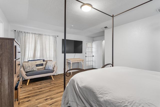 2214 Valley Mill, Carrollton, TX 75006