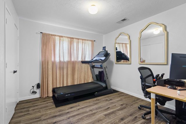 2214 Valley Mill, Carrollton, TX 75006