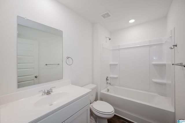 4219 COAL CREEK LOOP, Mount Olive, AL 35117