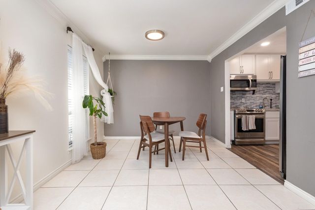 5051 Les Chateaux Drive 138, Dallas, TX 75235