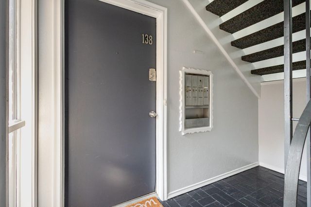 5051 Les Chateaux Drive 138, Dallas, TX 75235