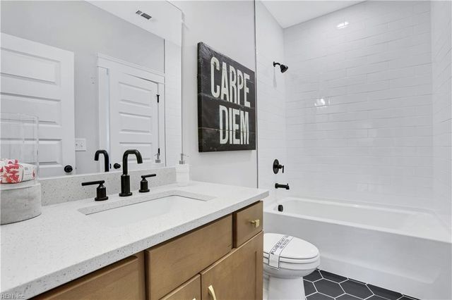 MM Charleston, Windsor, VA 23487