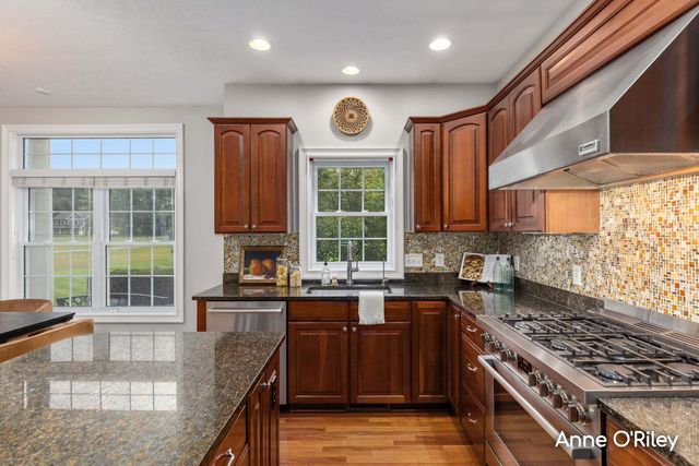 2060 Dakota Trail, Hastings, MI 49058