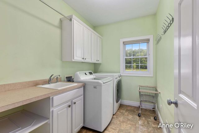 2060 Dakota Trail, Hastings, MI 49058