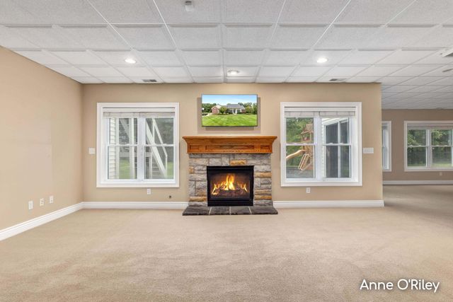 2060 Dakota Trail, Hastings, MI 49058