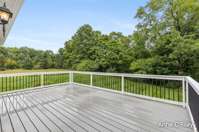 2060 Dakota Trail, Hastings, MI 49058