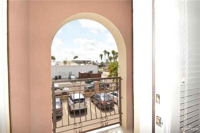 2705 Mimosa Drive 10, Mission, TX 78574