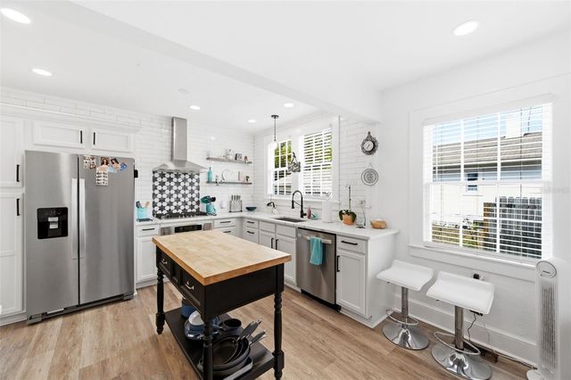 320 N BETTY LANE, Clearwater, FL 33755