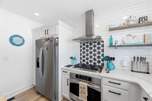 320 N BETTY LANE, Clearwater, FL 33755