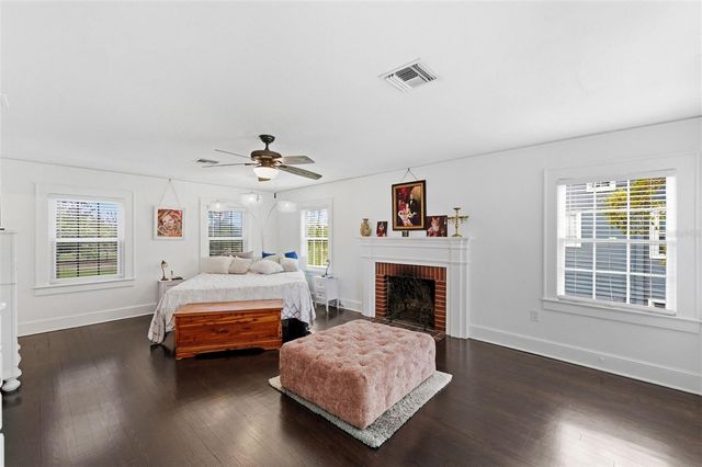 320 N BETTY LANE, Clearwater, FL 33755