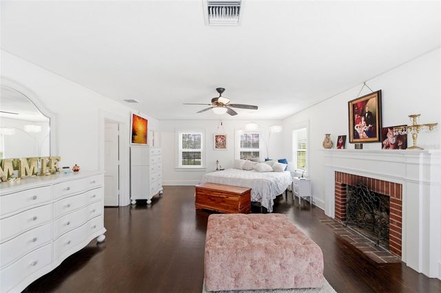 320 N BETTY LANE, Clearwater, FL 33755