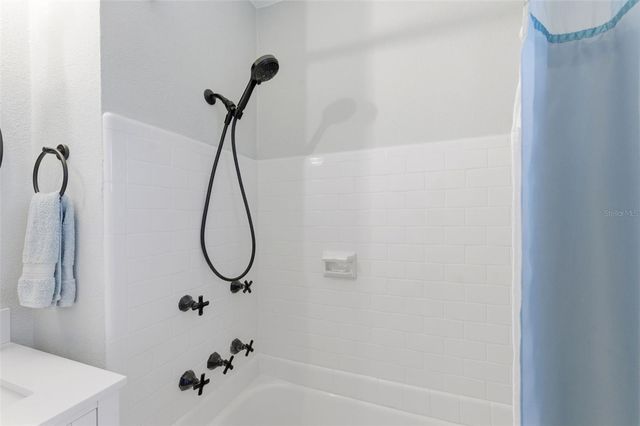 320 N BETTY LANE, Clearwater, FL 33755