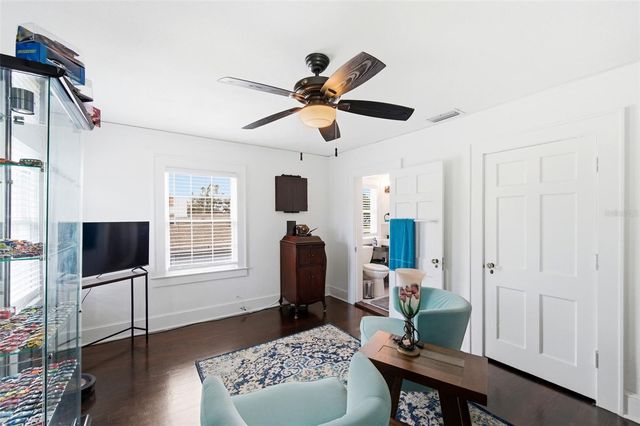 320 N BETTY LANE, Clearwater, FL 33755