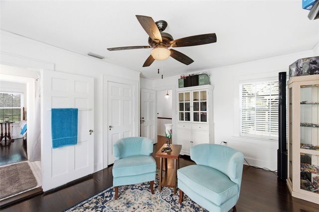 320 N BETTY LANE, Clearwater, FL 33755