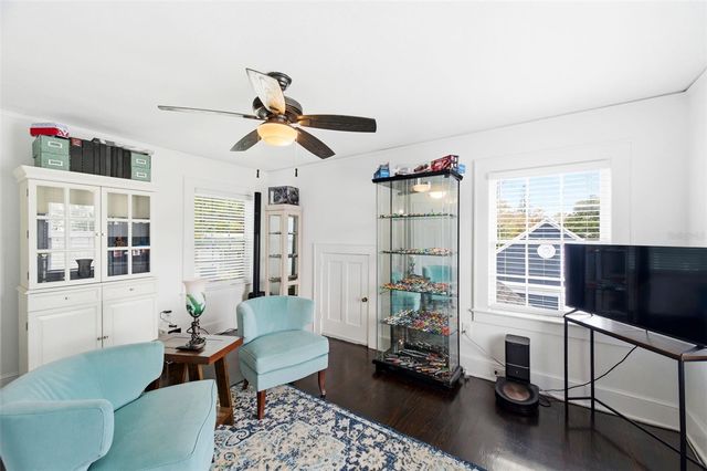 320 N BETTY LANE, Clearwater, FL 33755