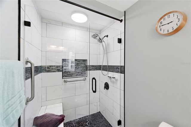 320 N BETTY LANE, Clearwater, FL 33755