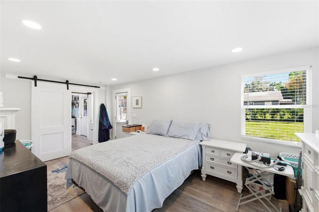 320 N BETTY LANE, Clearwater, FL 33755