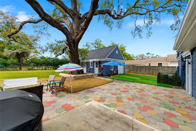 320 N BETTY LANE, Clearwater, FL 33755