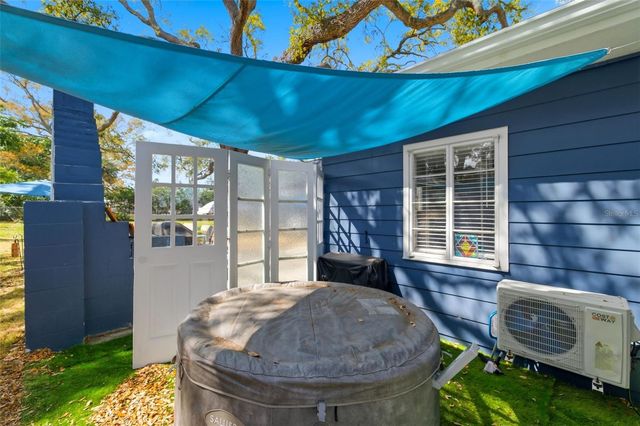 320 N BETTY LANE, Clearwater, FL 33755