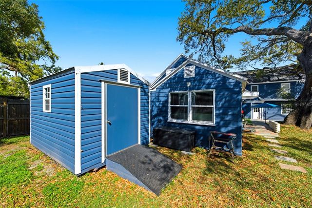 320 N BETTY LANE, Clearwater, FL 33755