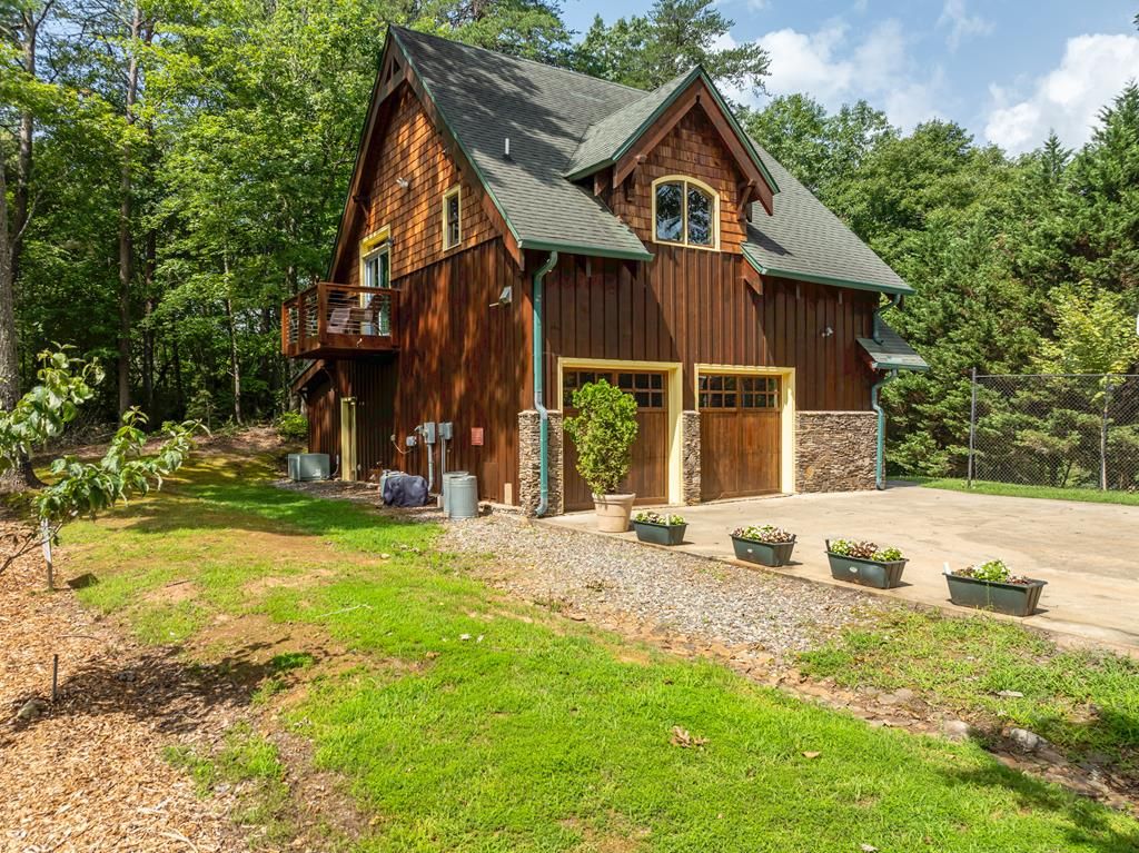 83 Riverview, Blue Ridge, GA 30513