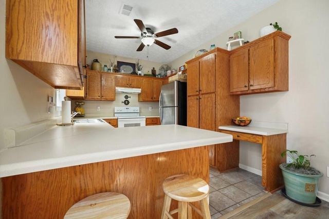 56 Greatwood Drive, White, GA 30184