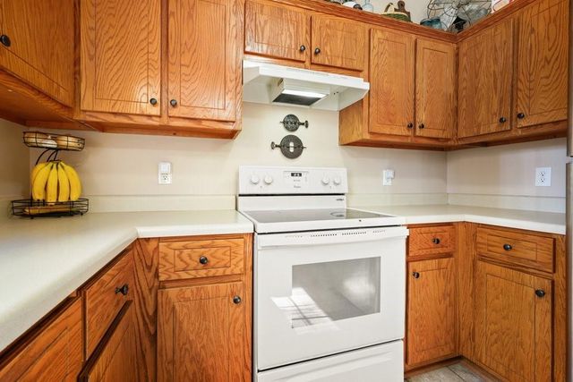 56 Greatwood Drive, White, GA 30184