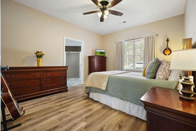 56 Greatwood Drive, White, GA 30184