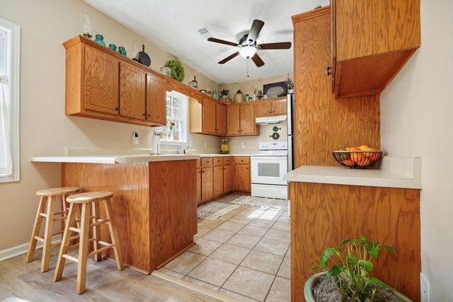 56 Greatwood Drive, White, GA 30184