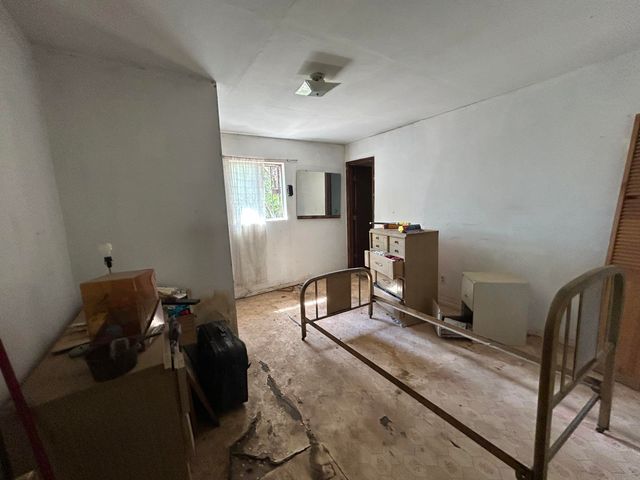 1709 Hooper Road SW, Albuquerque, NM 87105