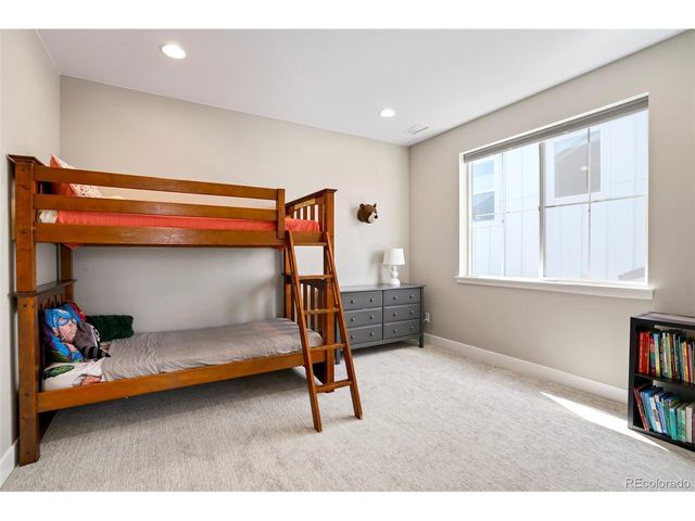 6955 Sunstrand Ct, Castle Pines, CO 80108