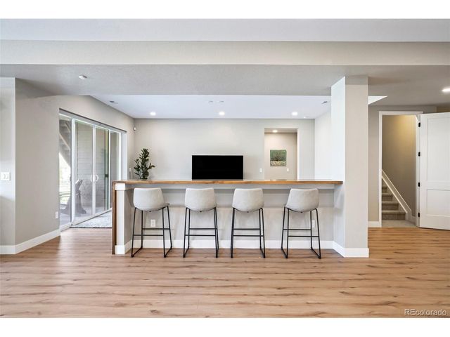 6955 Sunstrand Ct, Castle Pines, CO 80108