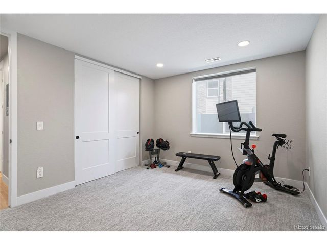 6955 Sunstrand Ct, Castle Pines, CO 80108