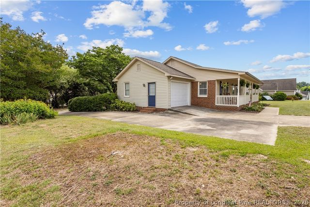 2204 Dunbar Drive, Sanford, NC 27332