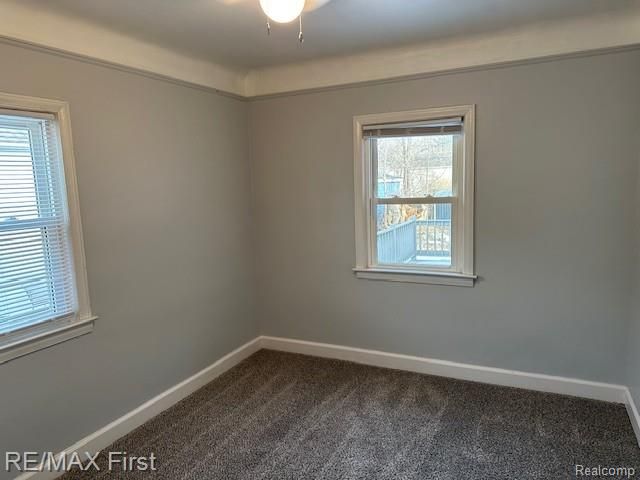 2202 Hollywood Avenue, Grosse Pointe Woods, MI 48236