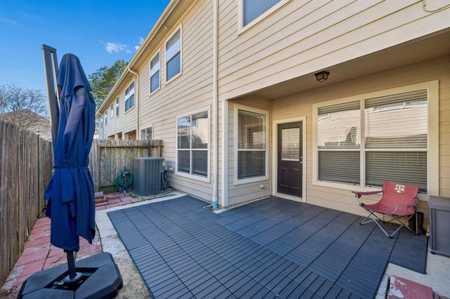 934 Sterling Creek Circle, Katy, TX 77450