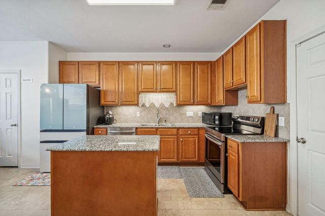 934 Sterling Creek Circle, Katy, TX 77450