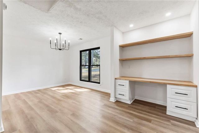 9383 Woodknoll Way, Jonesboro, GA 30238