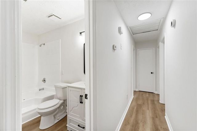 9383 Woodknoll Way, Jonesboro, GA 30238