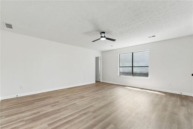 9383 Woodknoll Way, Jonesboro, GA 30238