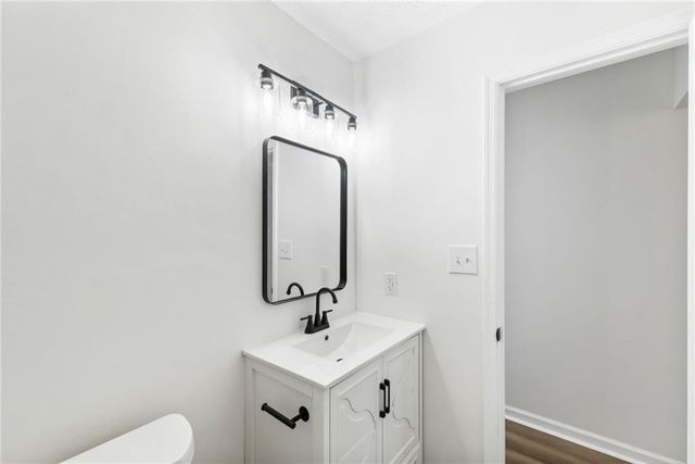 9383 Woodknoll Way, Jonesboro, GA 30238