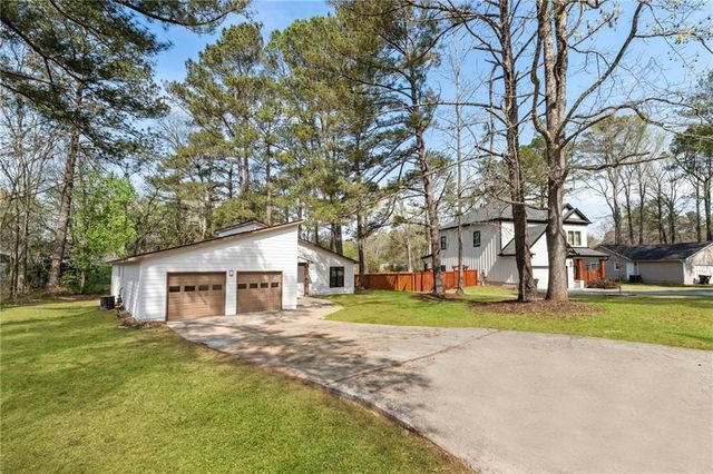 9383 Woodknoll Way, Jonesboro, GA 30238